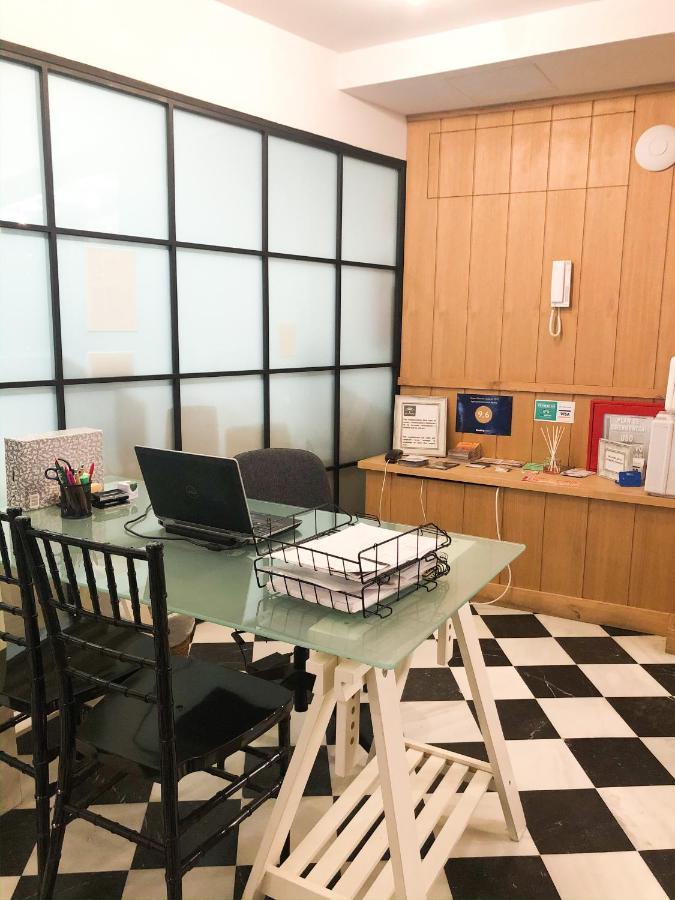 아파르타멘토스 홈 세비야 외부 사진